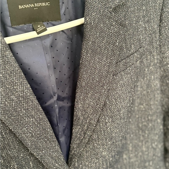 Banana Republic size 6 Blazer in blue just beautiful classic blazer well made - Picture 8 of 11
